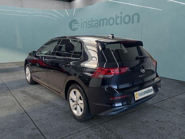 Gebraucht VW Golf VII 131 PS (96 kW) 2020 Schwarz Limousine