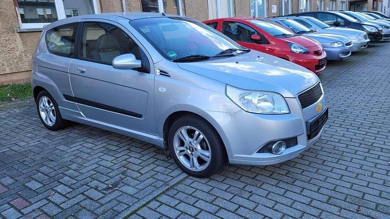 Gebraucht Chevrolet Aveo LT 101 PS (74 kW) 2009 Silber Limousine