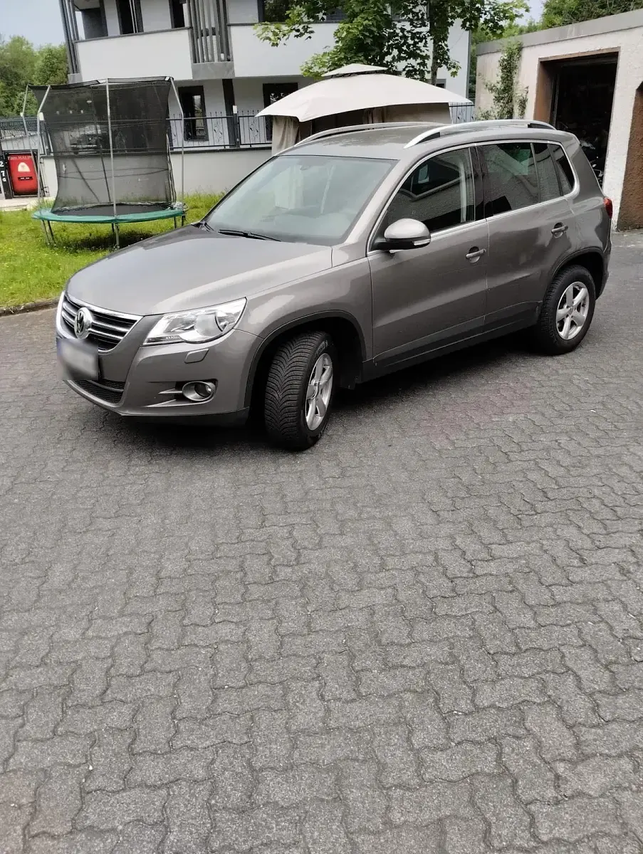 Gebraucht VW Tiguan 170 PS (125 kW) 2009 Grau SUV