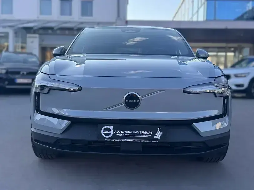 Gebraucht Volvo EX30 Core 200 kW (272 PS) 2024 Vapour grey SUV