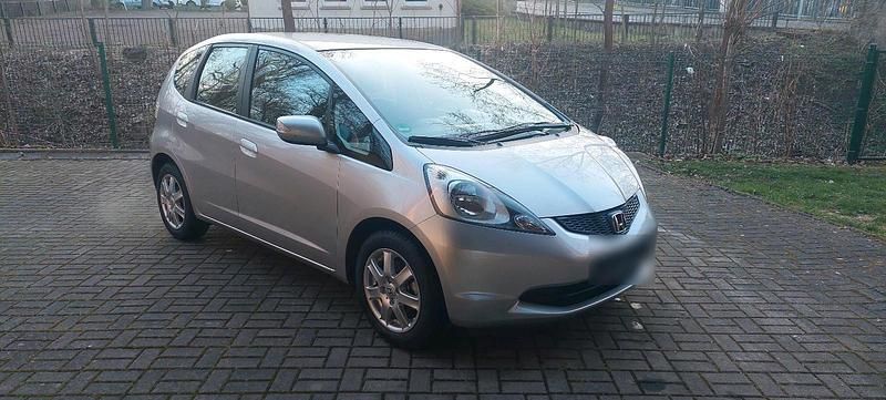 Gebraucht Honda Jazz 99 PS (72 kW) 2010 Silber Kleinwagen