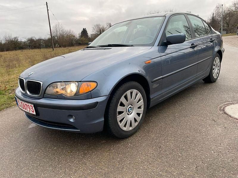 Gebraucht BMW 320 150 PS (110 kW) 2003 Blau Limousine