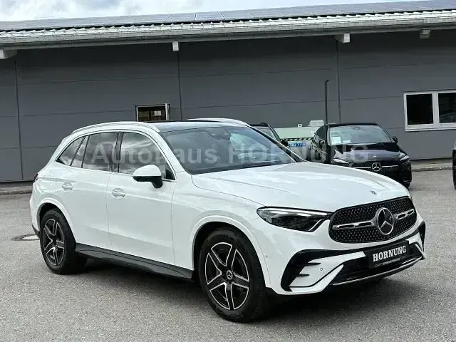Gebraucht Mercedes GLC220 AMG 197 PS (144 kW) 2025 Weiß SUV