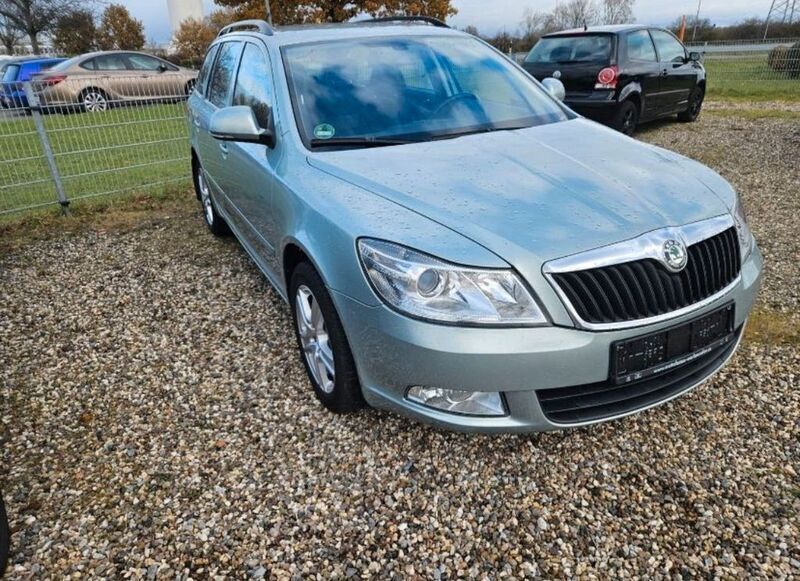 Andere außenfarben Gebraucht 2010 Skoda Octavia Ambiente Limousine | 4.800 € (Guter Preis) - Bild 1/4