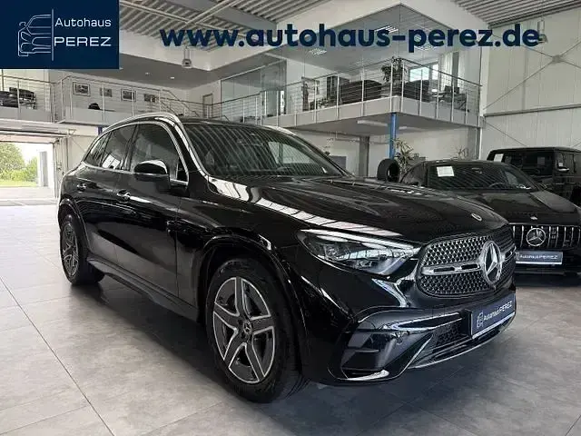 Gebraucht Mercedes GLC300 Premium 258 PS (189 kW) 2024 SUV