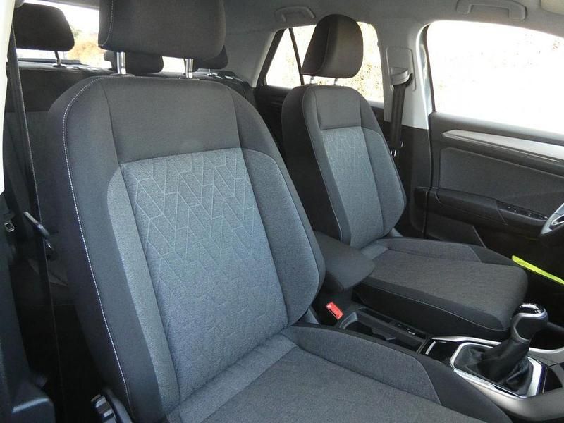 Gebraucht VW T-Roc Move 116 PS (85 kW) 2024 Petroleum blue (blau) SUV