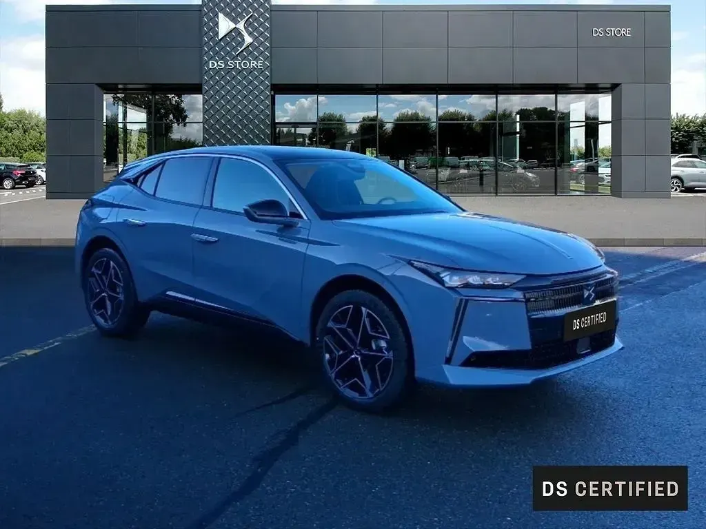 Neu DS Automobiles DS4 146 PS (107 kW) 2026 Grau Limousine