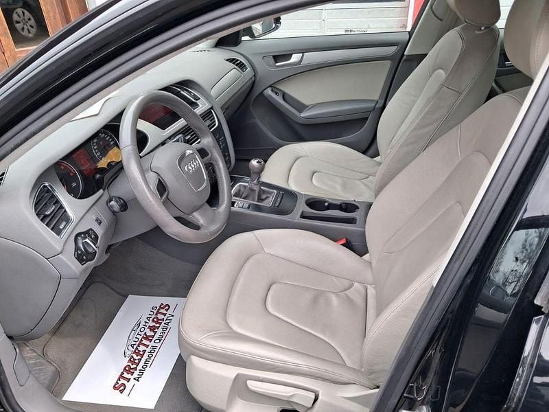 Gebraucht Audi A4 Attraction 190 PS (139 kW) 2012 Schwarz Kombi