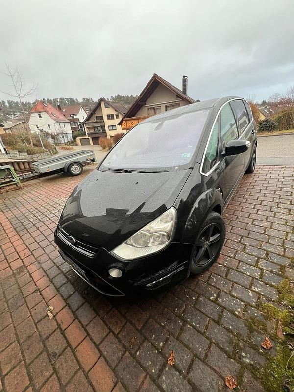 Gebraucht Ford S-MAX S 140 PS (102 kW) 2014 Schwarz Van / Kleinbus