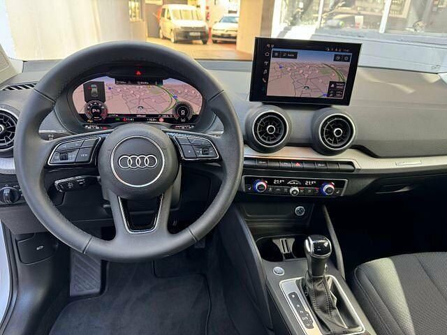 Second-hand Audi Q2 Advanced Plus 150 CP (110 kW) 2024 Alb SUV