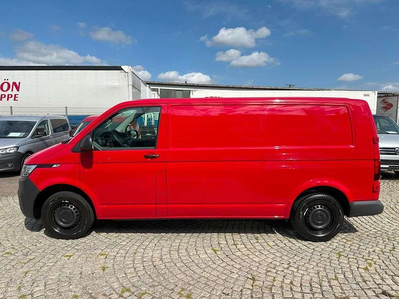 Gebraucht VW Transporter 110 PS (80 kW) 2021 Tornadorot Van