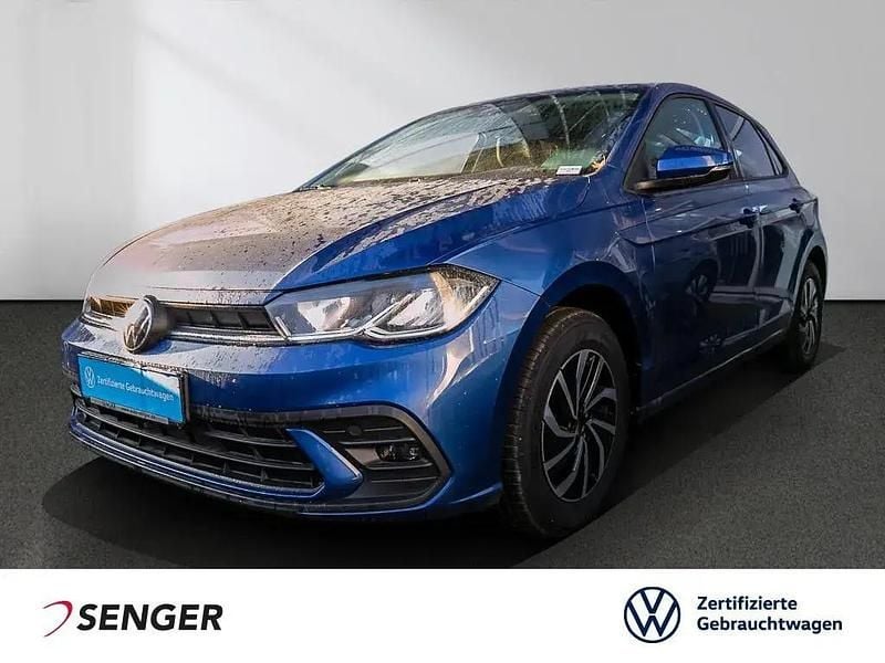 Neu VW Polo Life 95 PS (69 kW) 2025 Blau Limousine