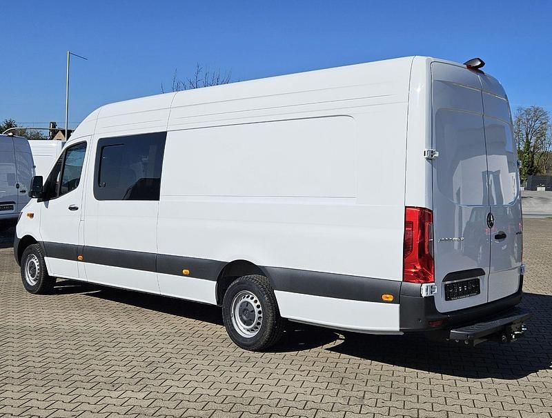 Gebraucht Mercedes Sprinter 170 PS (125 kW) 2025 Weiß Van