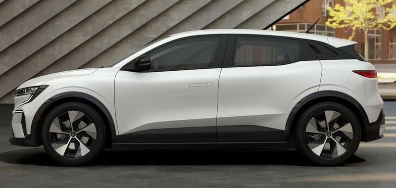 Gebraucht Renault Megane E-Tech 96 kW (131 PS) 2024 Weiß Limousine