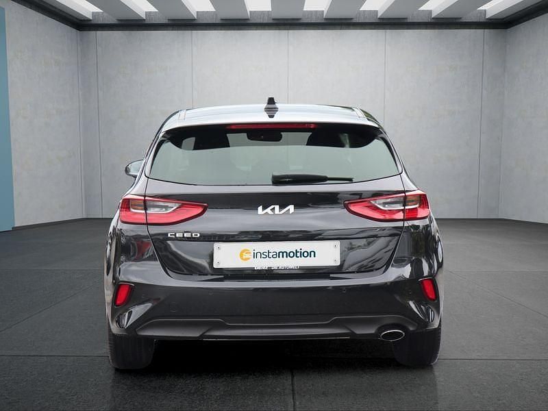 Gebraucht Kia Ceed 160 PS (117 kW) 2024 Schwarz Kleinwagen