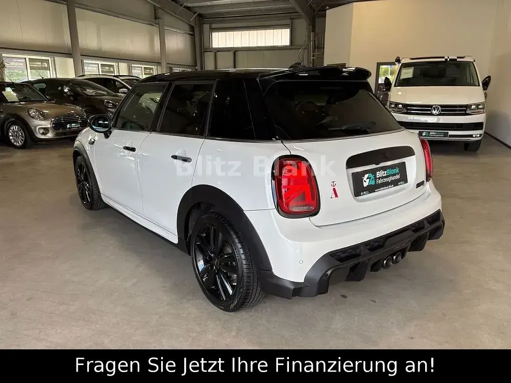 Gebraucht Mini John Cooper Works 178 PS (130 kW) 2024 Weiß Kleinwagen