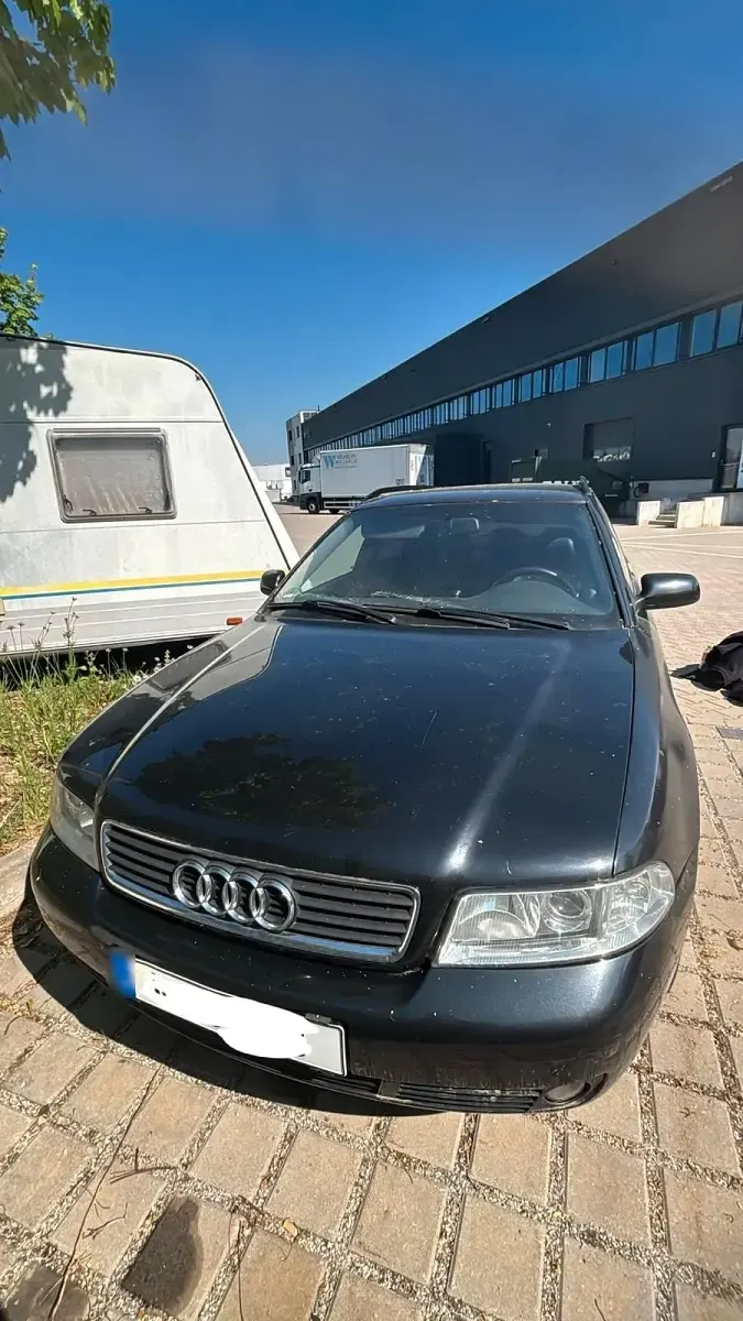 Gebraucht Audi A4 116 PS (85 kW) 2000 Grau Kombi