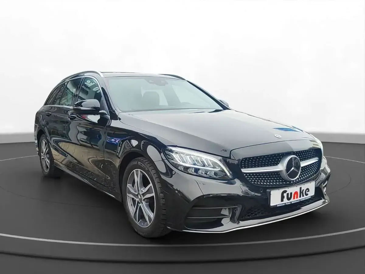 Gebraucht Mercedes C200 AMG line 184 PS (135 kW) 2019 Schwarz Limousine