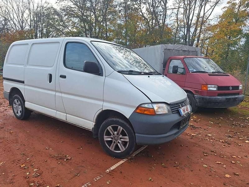 Gebraucht Toyota HiAce 88 PS (64 kW) 2006 Weiß Van / Kleinbus