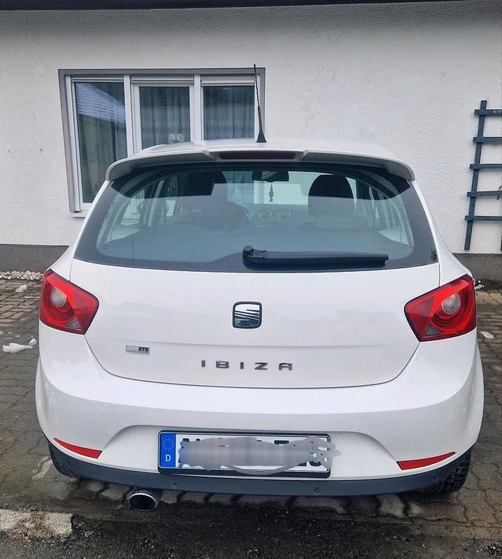 Gebraucht Seat Ibiza 105 PS (77 kW) 2009 Weiß Limousine