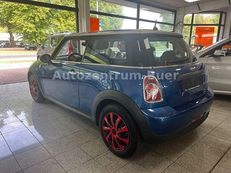 Gebraucht Mini ONE 75 PS (55 kW) 2012 Blau Kleinwagen