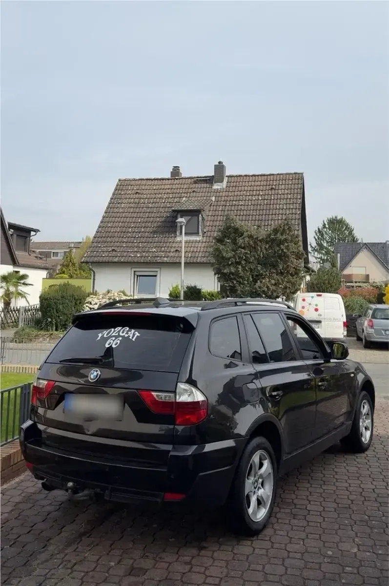Gebraucht BMW X3 150 PS (110 kW) 2010 Schwarz SUV