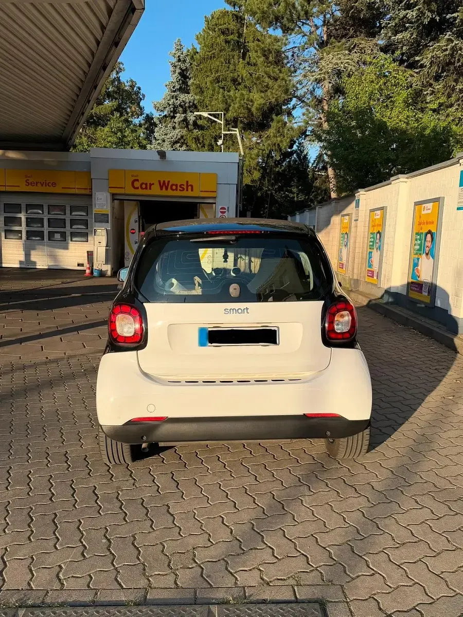 Gebraucht Smart ForTwo Coupé 71 PS (52 kW) 2017 Weiß Coupé