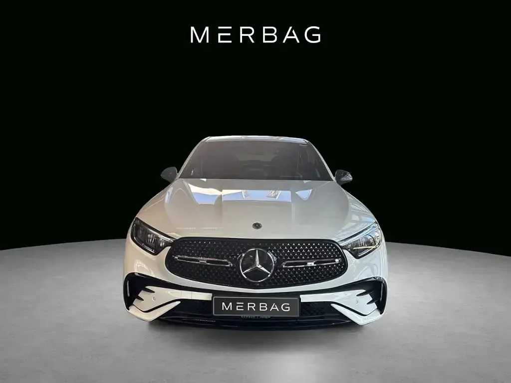 Gebraucht Mercedes GLC200 AMG 163 PS (119 kW) 2025 Weiß SUV