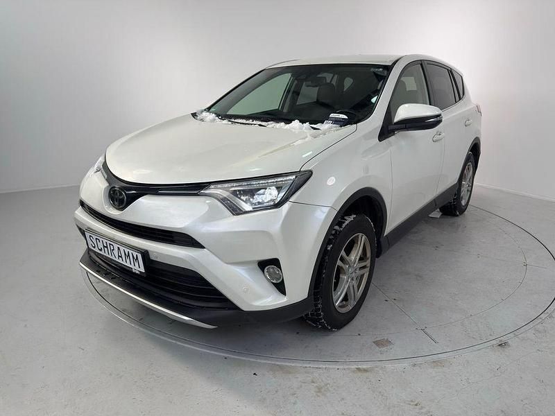 Gebraucht Toyota RAV4 Executive 143 PS (105 kW) 2015 Weiß SUV
