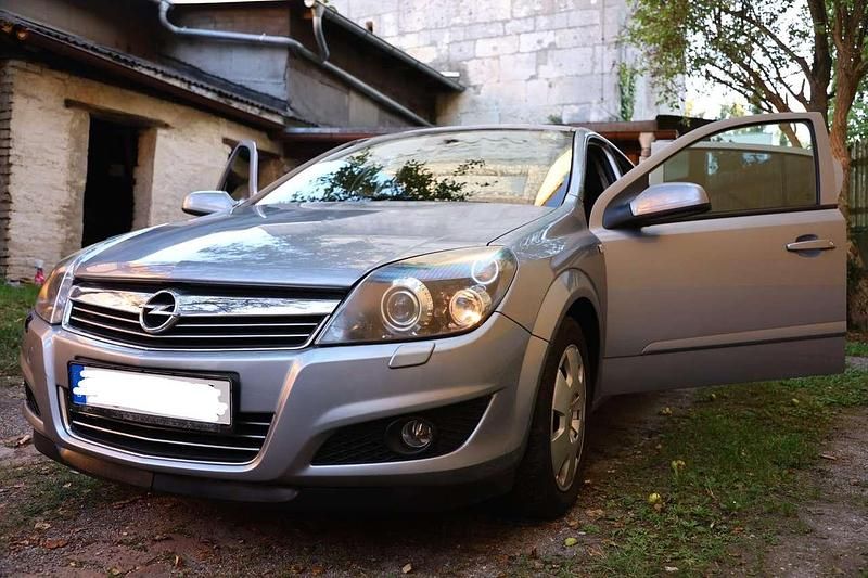 Grau Gebraucht 2007 Opel Astra Catch Me Kleinwagen | 3.300 € (Fairer Preis) - Bild 1/4