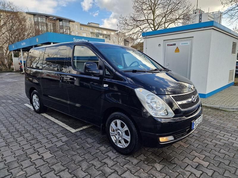 Gebraucht Hyundai H-1 130 PS (95 kW) 2008 Schwarz Van / Kleinbus