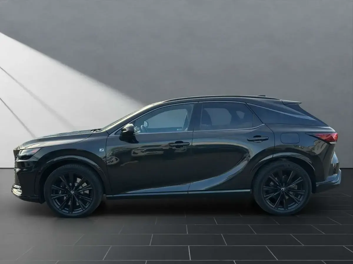 Gebraucht Lexus RX500h Sport Line 371 PS (272 kW) 2023 Graphite black SUV