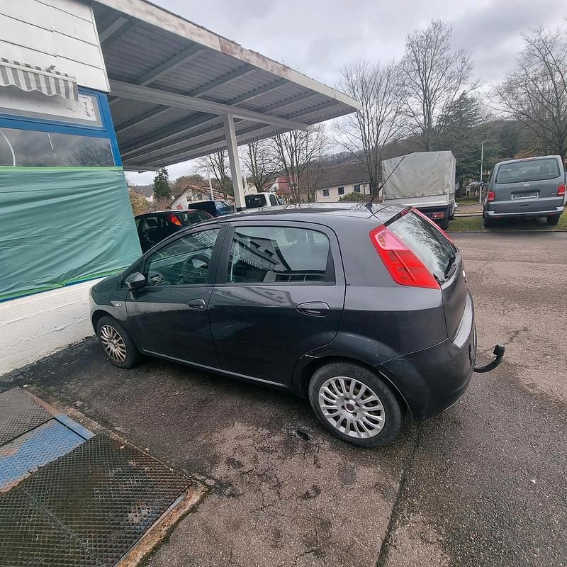 Gebraucht Fiat Punto 77 PS (56 kW) 2009 Beige Kleinwagen
