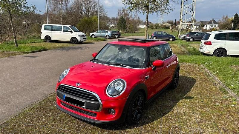 Usado Mini ONE 75 HP (55 kW) 2019 Vermelho Citadino