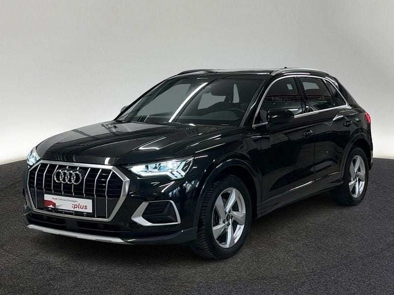 Gebraucht Audi Q3 Advanced 150 PS (110 kW) 2022 0e mythosschwarz metallic SUV