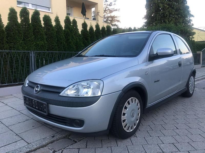 Gebraucht Opel Corsa 75 PS (55 kW) 2001 Silber Kleinwagen
