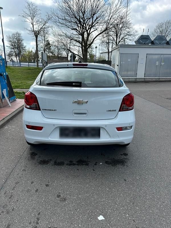 Gebraucht Chevrolet Cruze 163 PS (119 kW) 2013 Weiß Limousine