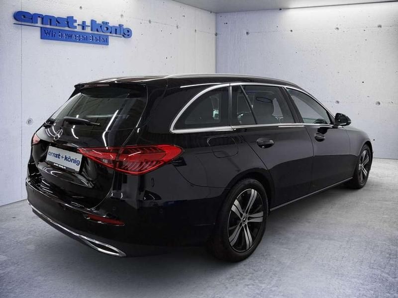 Gebraucht Mercedes C200 Advanced 163 PS (119 kW) 2023 Schwarz Limousine