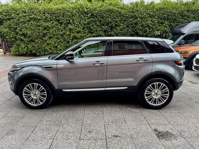Grau Gebraucht 2011 Land Rover Range Rover evoque Prestige SUV | 8.980 € (Fairer Preis) - Bild 1/4