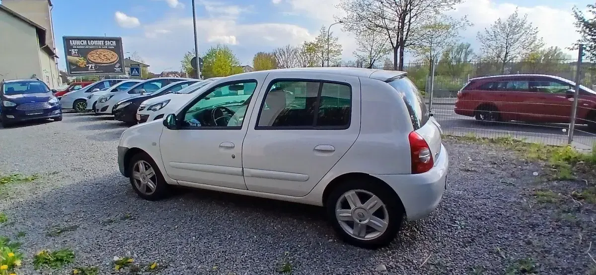 Gebraucht Renault Clio 75 PS (55 kW) 2012 Weiß Kleinwagen