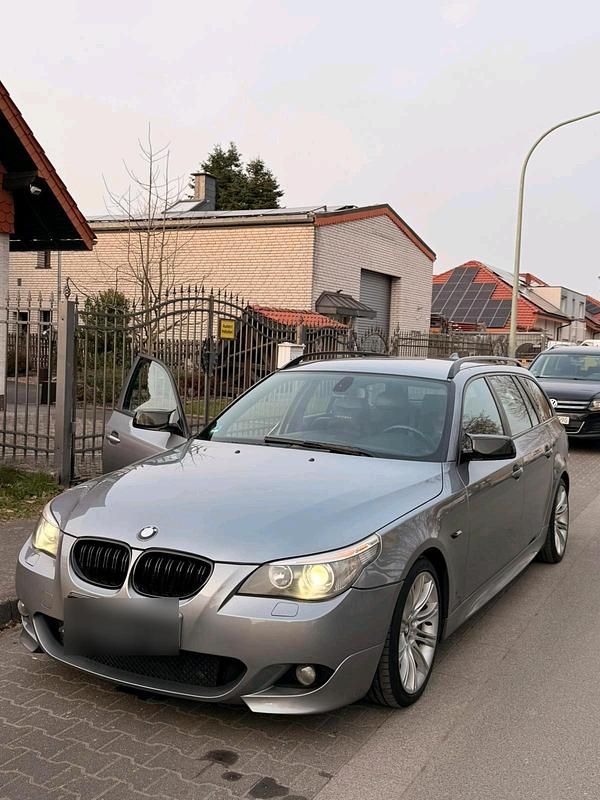 Gebraucht BMW 525 Basis 177 PS (130 kW) 2005 Silber Kombi