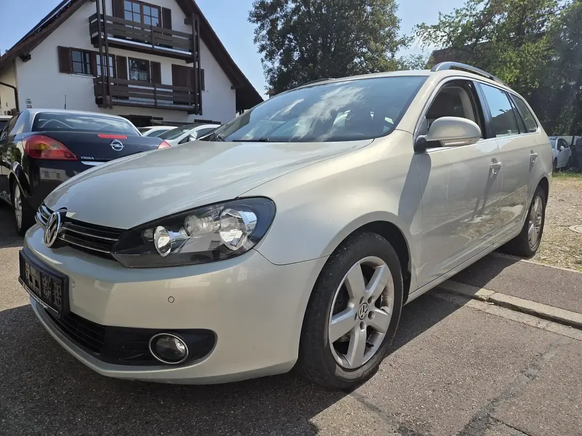 Gebraucht VW Golf VI Comfortline 122 PS (89 kW) 2010 Silber Kombi