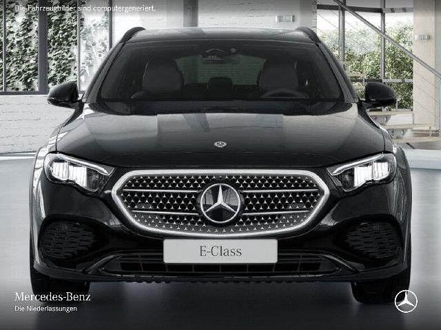 Gebraucht Mercedes E300 Avantgarde 313 PS (230 kW) 2025 Schwarz Limousine
