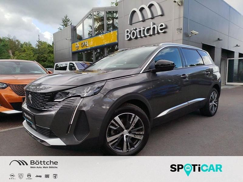 Lackierung platiniumgrau/metallic klarlack Gebraucht 2023 Peugeot 5008 Allure Van / Kleinbus | 26.780 € (Fairer Preis) - Bild 1/4