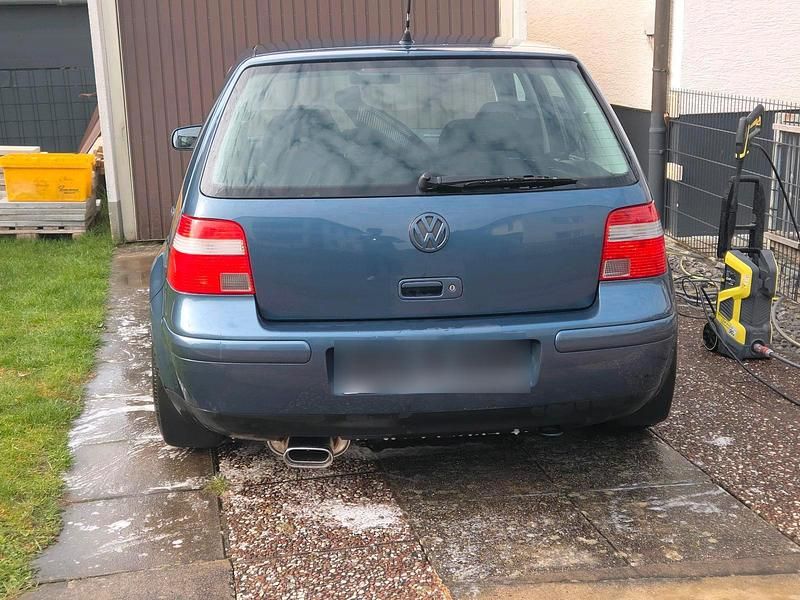 Gebraucht VW Golf IV 150 PS (110 kW) 2000 Blau Limousine