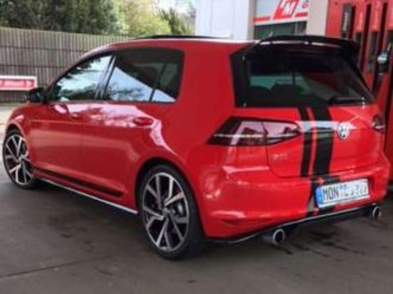 Rot Gebraucht 2017 VW Golf VII GTI Limousine | 18.990 € (Superpreis) - Bild 1/4