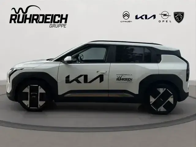Używany Kia EV3 Earth 150 kW (204 KM) 2025 Biały SUV