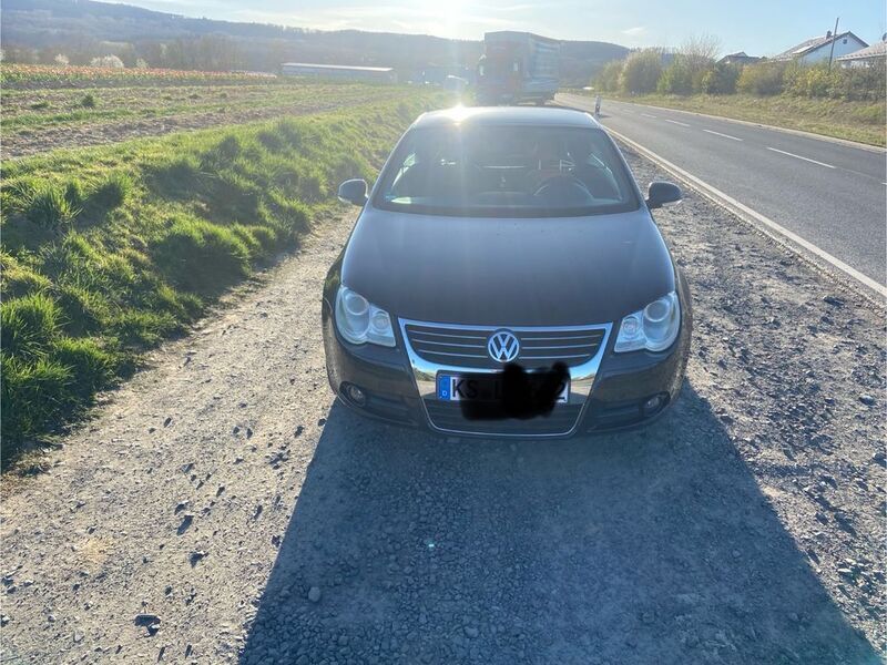 Schwarz Gebraucht 2007 VW Eos Edition Cabrio | 5.800 € (Fairer Preis) - Bild 1/4