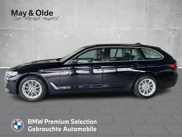 Gebraucht BMW 520 190 PS (139 kW) 2022 Schwarz Kombi