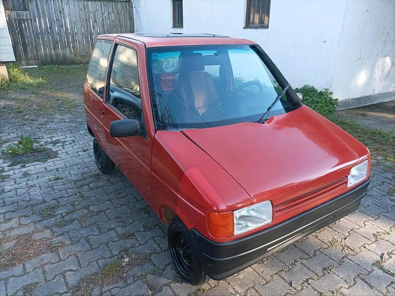 Begagnad Ligier Optima 1992 Röd Halvkombi